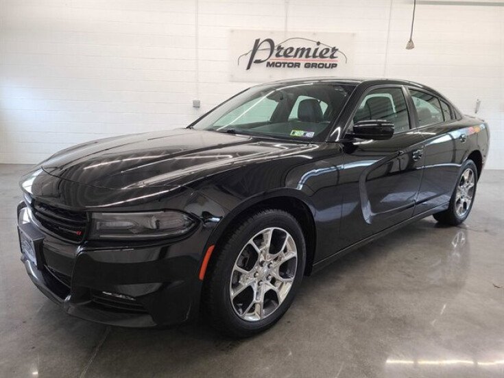 Thumbnail Photo undefined for 2015 Dodge Charger SXT